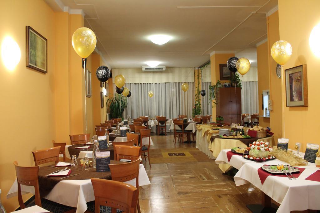 Hotel Europa Arma di Taggia Exterior foto