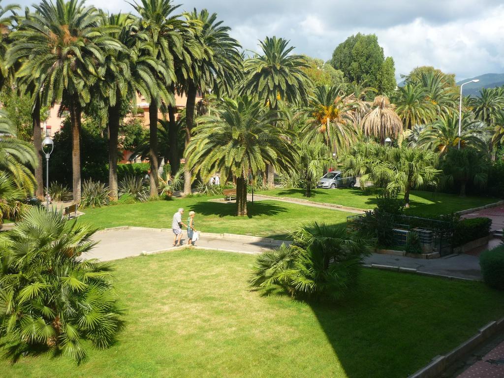 Hotel Europa Arma di Taggia Exterior foto