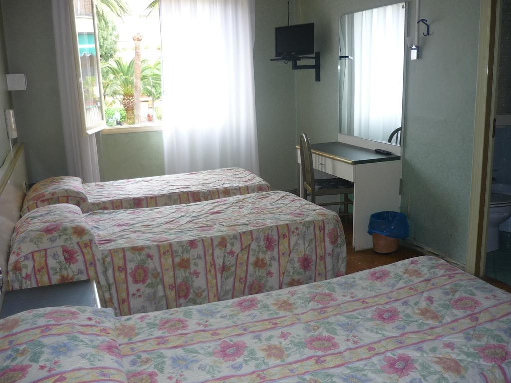 Hotel Europa Arma di Taggia Habitación foto