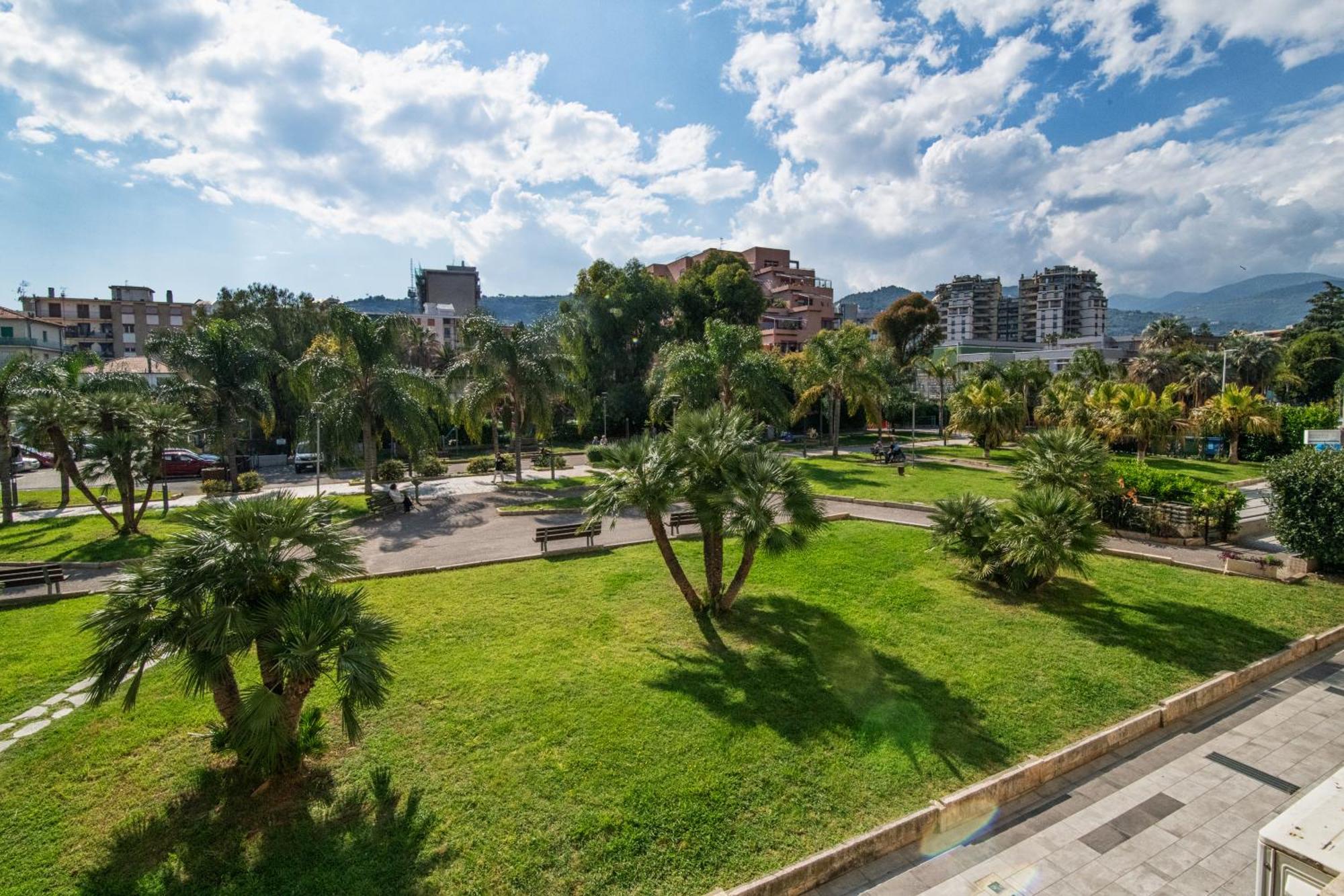 Hotel Europa Arma di Taggia Exterior foto